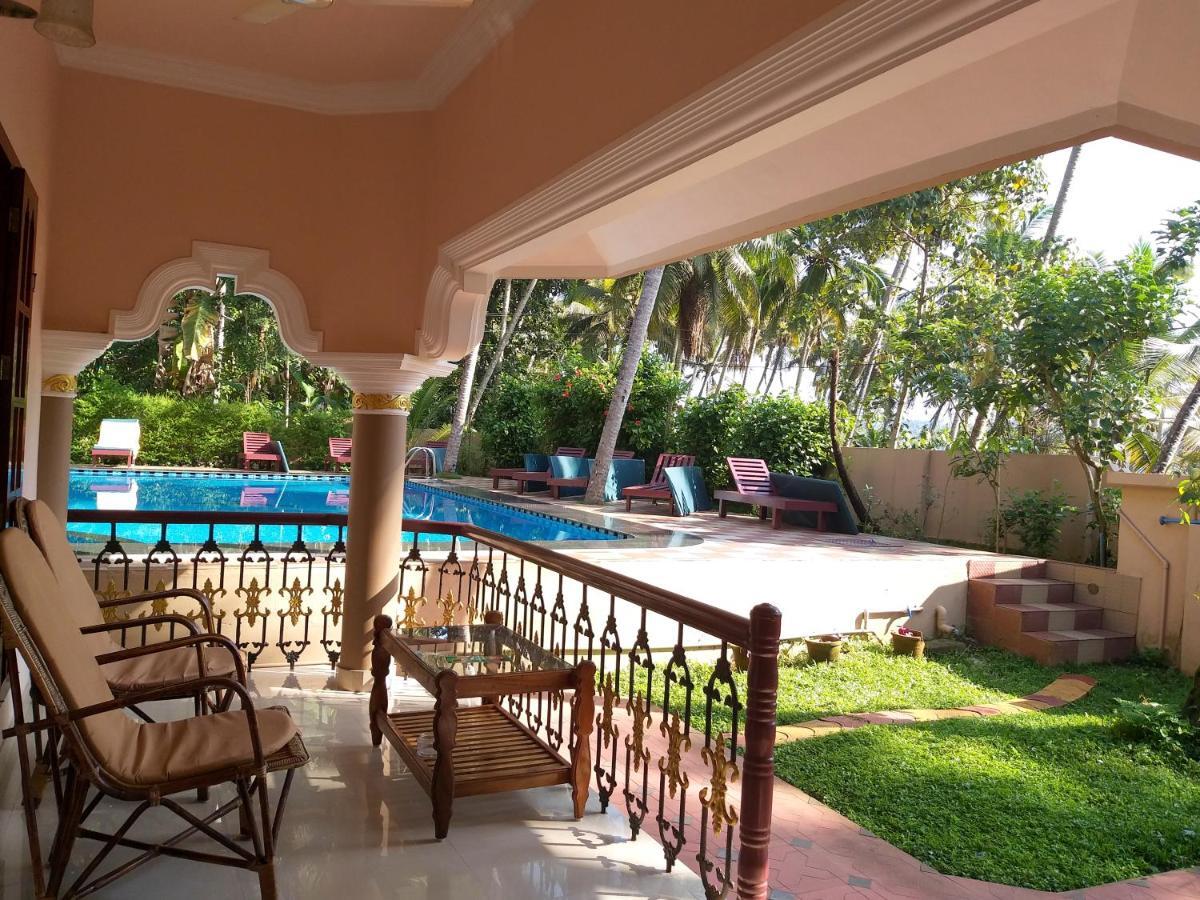 Ganesh Ayurveda Holiday Home Bed And Breakfast โกวาลัม ภายนอก รูปภาพ